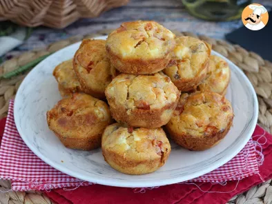 Recipe Tuna tomato and feta muffins