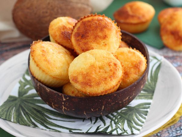 Recipe Brazilian coconut muffins - queijadinhas