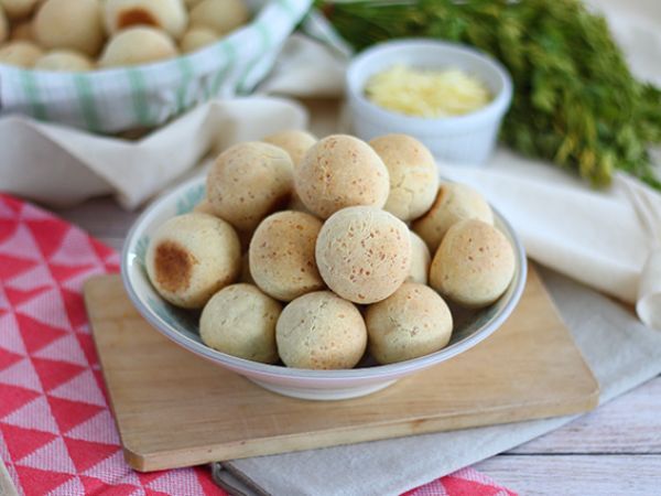 Recipe Pão de queijo, brazilian cheese bread