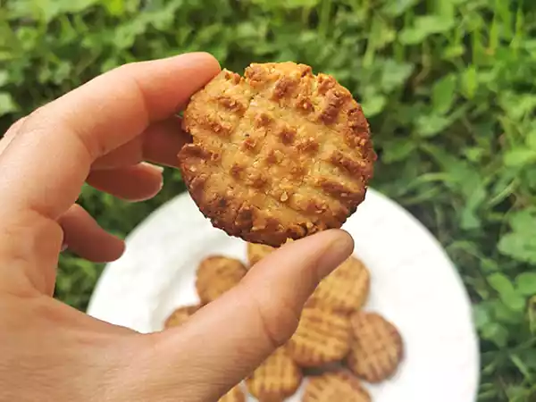 Recipe Peanut butter cookies - no added sugar