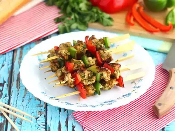 Recipe Chicken skewers with bell peppers