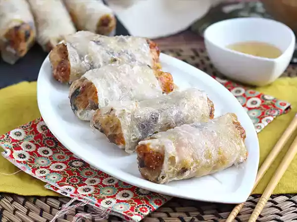 Recipe Shrimp spring rolls with shrimp and mushrooms