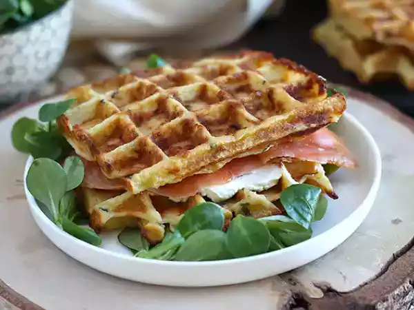 Recipe Potato waffles - waffle sandwich with smoked salmon and cream cheese