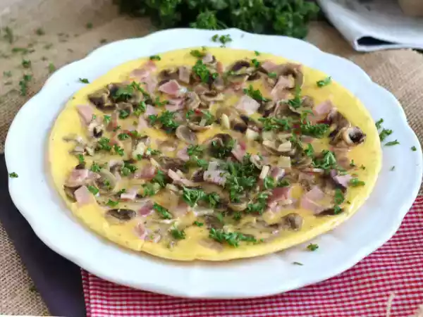 Recipe Super simple mushroom, ham, and parsley omelette