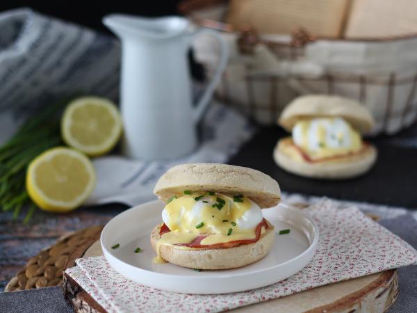 Recipe Eggs benedict, the perfect recipe for a brunch!