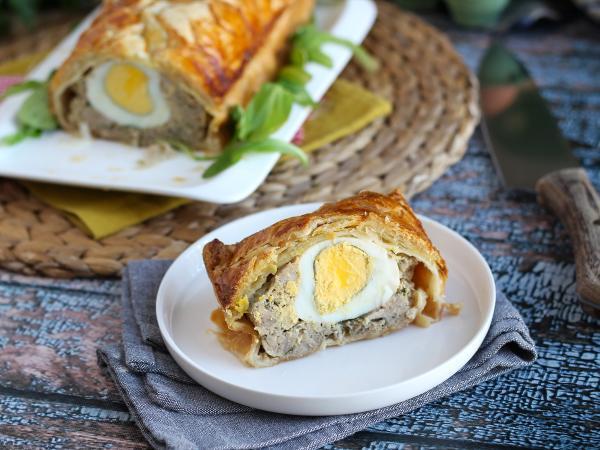 Recipe Easter pie - meat pie with eggs