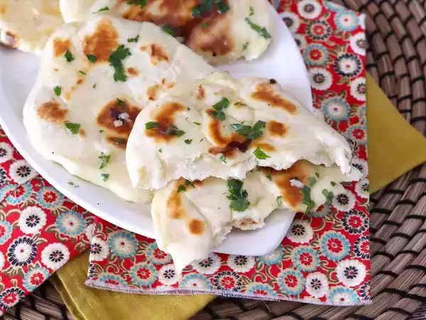 Recipe Express cheese naans