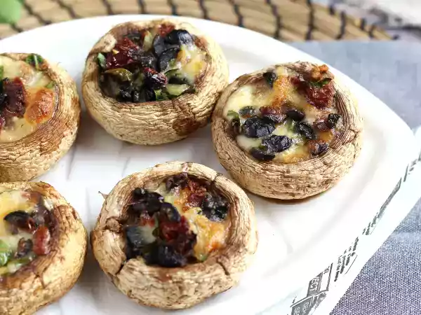 Recipe Stuffed mushrooms baked in the oven (a great idea for appetizers)