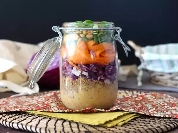 Recipe Jar salad: our easy-to-make vegetarian version
