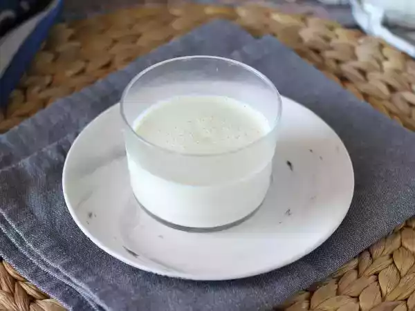 Recipe Vanilla panna cotta, the basic recipe for preparing this dessert at home