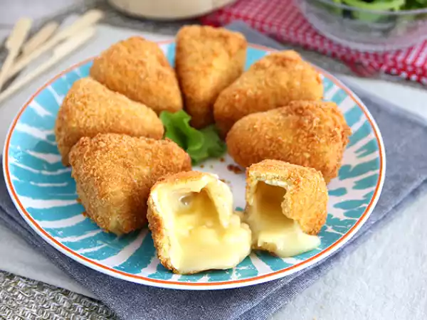 Recipe Breaded camembert, melty and crispy