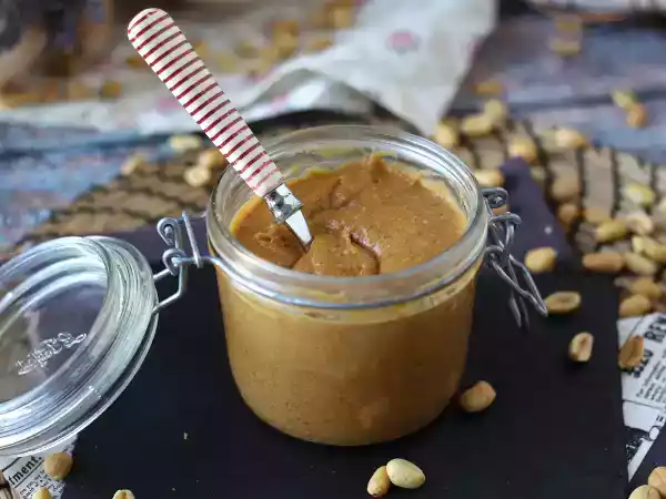 Recipe Peanut praline, perfect for revisiting pastries!