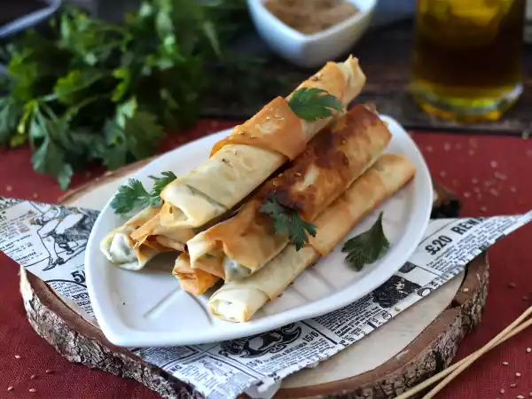 Recipe Börek, turkish bricks with feta and parsley