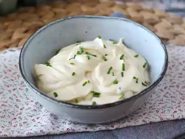 Recipe Light, oil-free hard-boiled egg mayonnaise! perfect when you can't eat raw eggs!