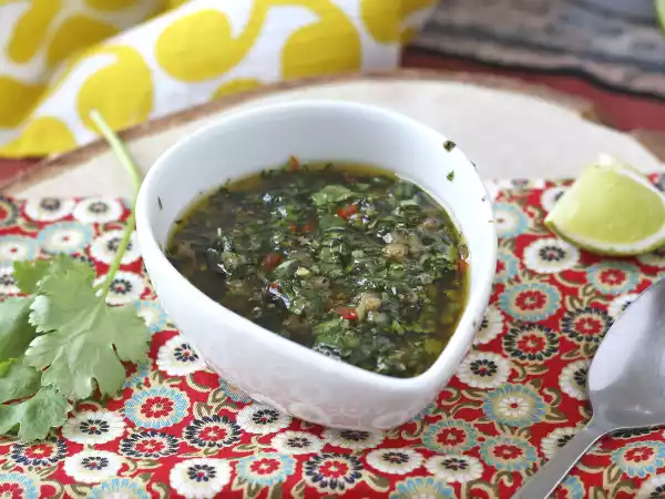 Recipe Chimichurri sauce: the perfect touch for your barbecues and barbecues.