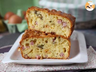 Recipe Ham, olive and sun-dried tomato cake with skyr