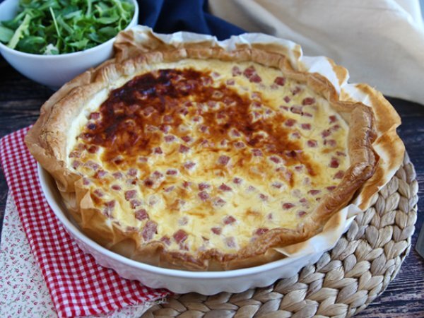 Recipe Light ham, cheese, and yogurt quiche!