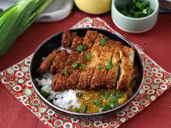 Recipe Breaded eggplant with panko breadcrumbs, katsu-style japanese curry but vegetarian