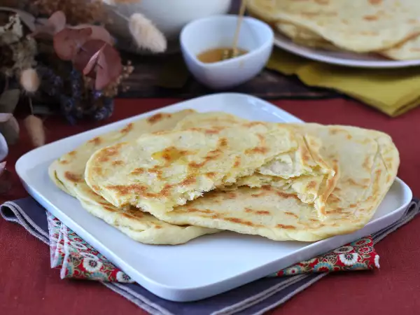 Recipe Msemmen, moroccan flaky pancakes perfect for ramadan!