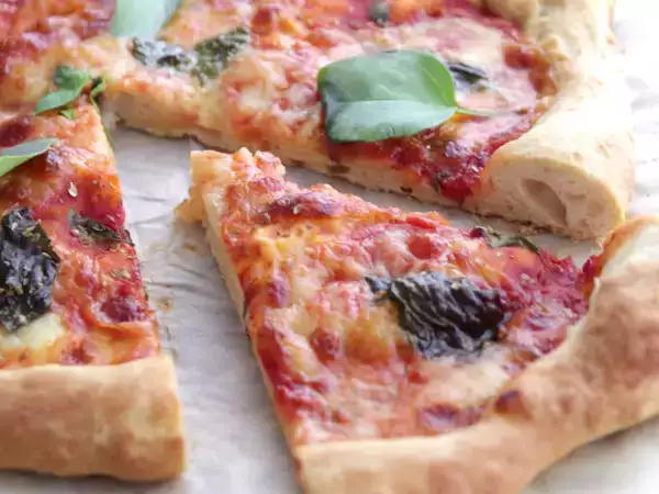 Recipe Italian margherita pizza