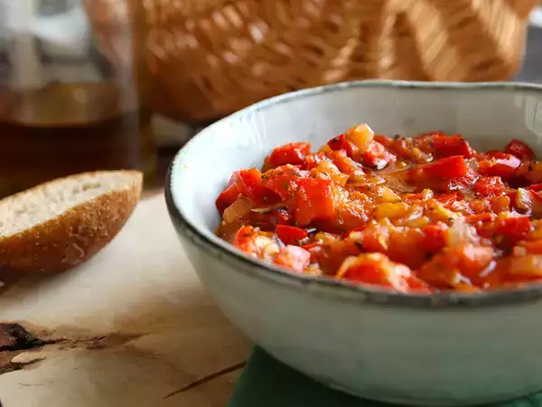 Recipe Easy tomato sauce: a waste-not recipe for your overripe tomatoes