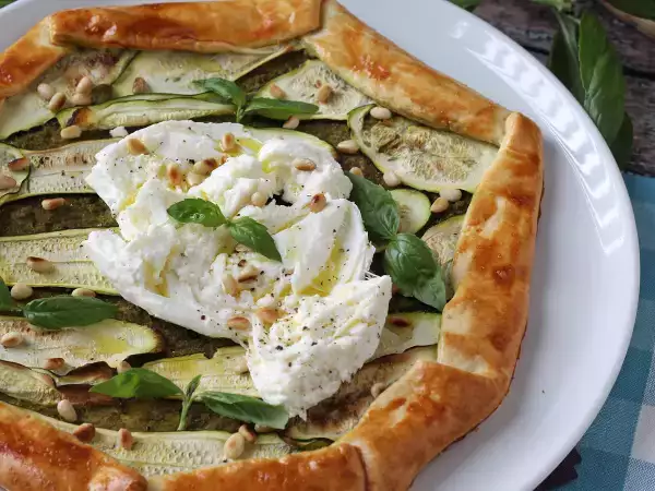Recipe Pesto and zucchini tart: an easy recipe that smells like summer!