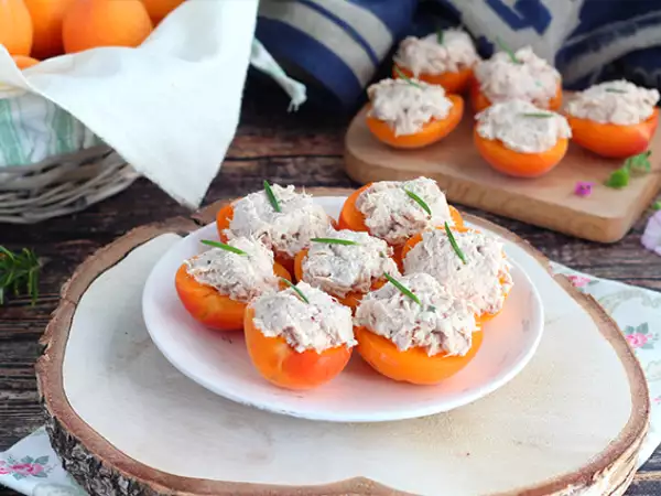 Recipe Stuffed apricots with tuna and rosemary