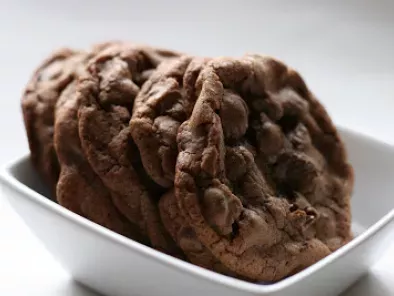 Recipe Classic crunchy choc. chip cookie w/brownie mix.