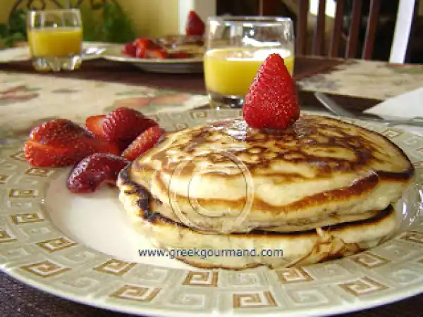 Recipe Tiganites: greek pancakes