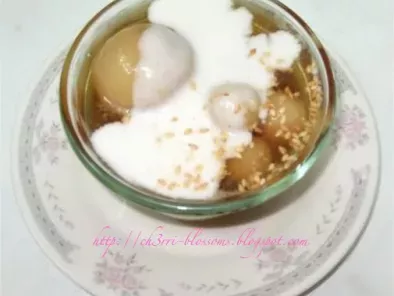 Recipe Che troi nuoc (sticky rice dumpling w/ ginger syrup)