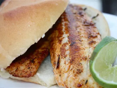 Recipe Blackened tilapia sandwich with cilantro lime mayonnaise and baked red potato chips