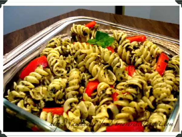 Recipe Red pepper and cream spinach rotini