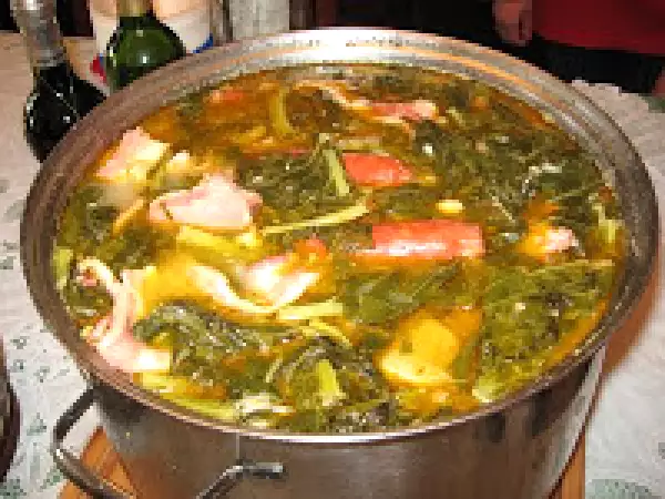 Recipe Roberto's caldo gallego (galician white bean stew)