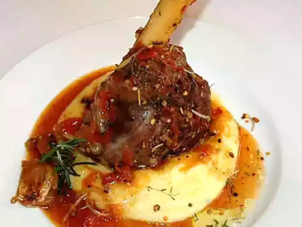 Recipe Lamb shanks on creamy polenta