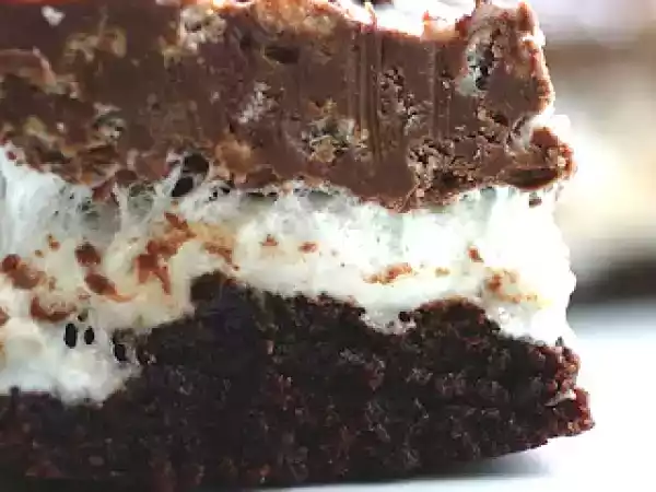 Recipe Peanut butter marshmallow crispy brownies aka gooey chocolate overload