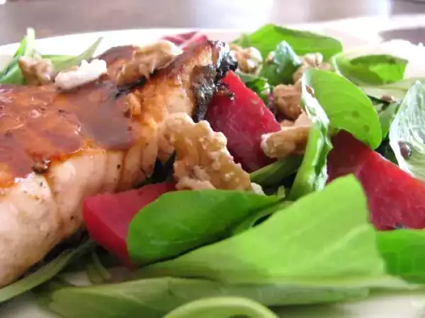 Recipe Maple walnut salmon over beet & goat cheese greens