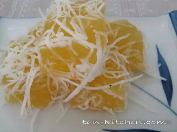 Recipe Khanom mun sam-pa-lang (steamed cassava cake)