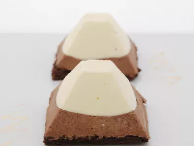 Recipe Chocolate coffee mousse pyramids
