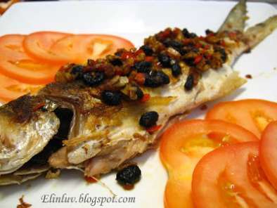 Recipe Pan fried threadfin salmon with salted black beans