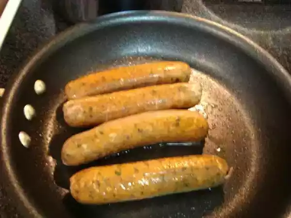 Recipe Df9: mexican lentils with pineapple and banana, chicken sausages, baby zukes