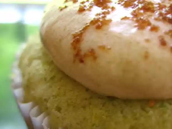 Recipe Green mung bean cupcakes with palm sugar buttercream frosting