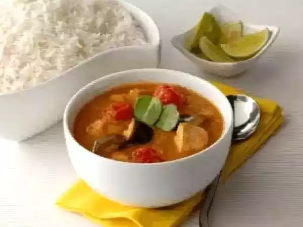 Recipe Maggi thai chicken jungle curry, hakka noodles & nestle carrot porridge