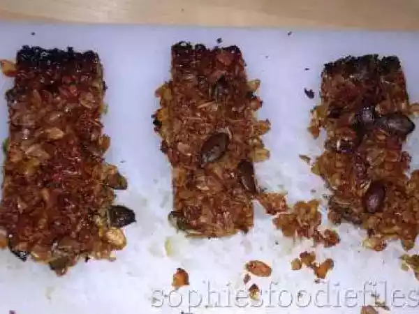 Recipe Crunchy oats, almonds & pumpkin seeds bars
