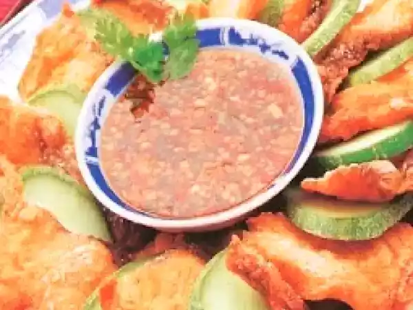 Recipe Fried fish fillet with spring onion and chilli sauce