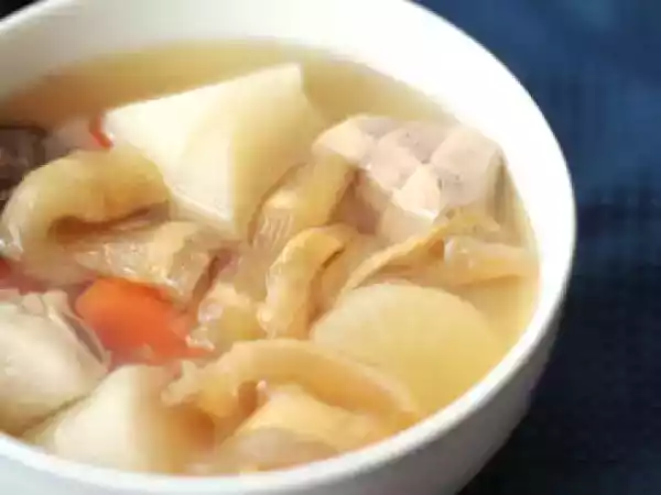 Recipe White & red radish soup