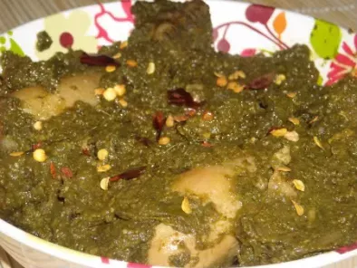Recipe Saag murg (chicken in a spinach puree)