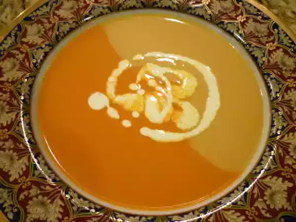 Recipe Two color soup and stuffed pork chops with 3 sauces