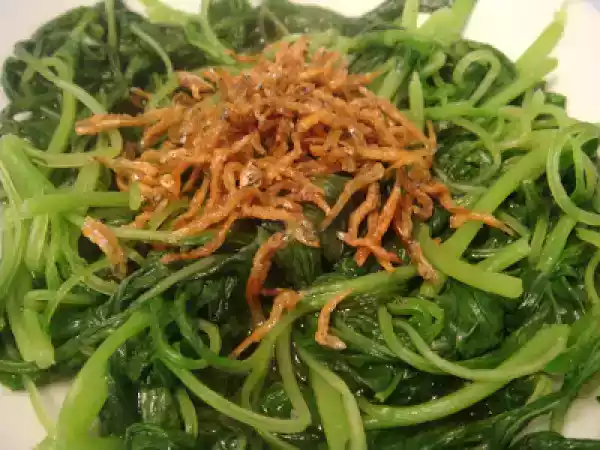 Recipe Stir fry baby spinach with ikan bilis