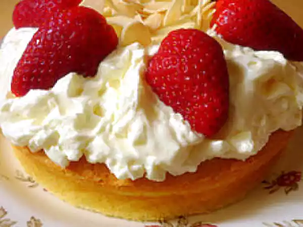 Recipe Ina garten's strawberry country cake made easier
