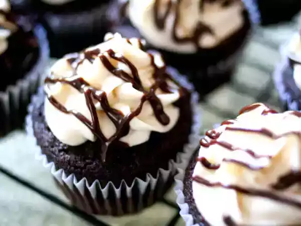Recipe Guinness & bailey's irish cream cupcakes